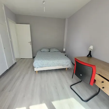 T4 Homestay Brest